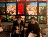 البابا تواضروس الثانى يستقبل الأنبا توماس مطران القوصية لتلقي التهنئة بعيد القيامة