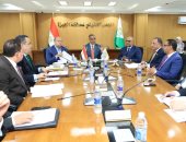 محافظ الجيزة: بحث مشكلات ضعف ضغوطات المياه والانقطاعات قبل الصيف