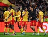 لانس يهزم تولوز بريمونتادا مثيرة في الدوري الفرنسي