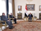 الرئيس السيسى: مصر تنفذ خطة متكاملة لتحديث منظومة الطيران المدنى