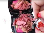 تريند تكسير المكياج.. هوس بالشهرة أم بداية اضطراب نفسى؟