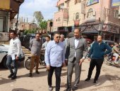 محافظ القليوبية يعاين رصف طريق بلتان طوخ ويوجه بحلول عاجلة لتكدسات المرور