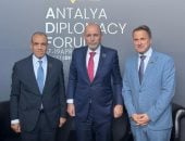 وزير الخارجية يؤكد ضرورة تضافر الجهود لخفض التصعيد بالمنطقة وتغليب لغة الحوار