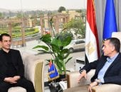 محافظ أسوان يلتقى رئيس قصور الثقافة لبحث دعم الحراك الثقافى والفنى بالمحافظة