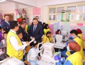 محافظ دمياط يتفقد أعمال مبادرة عيون أطفالنا مستقبلنا بمدرسة ابتدائية
