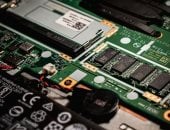 أزمة مستمرة حتى 2030.. لماذا تظل الذاكرة (RAM) شحيحة ومكلفة؟