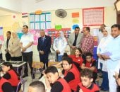 مدير تعليم سوهاج يشهد حوارًا دوليًا بين طلاب طهطا وأوساكا اليابانية