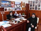 البابا تواضروس الثاني يستقبل عددًا من أحبار الكنيسة بالمقر البابوي للتهنئة بعيد القيامة