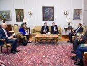 وزير الخارجية يستقبل أمين عام الخارجية الفرنسية ويشيد بالشراكة مع فرنسا 