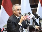 وزير العدل يشهد تدشين قرار تعليق خدمات الممتنعين عن سداد النفقة فى 38 مكتبا