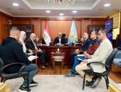محافظ كفر الشيخ يناقش عددًا من الشكاوى في لقاء المواطنين