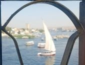 سحر النيل.. الفلوكة تُقدم رحلة هادئة للسياح مع مناظر طبيعية خلابة فى أسوان