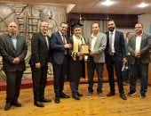 الصحفيين تكرم الزميل محمود شاكر ضمن الحاصلين على الماجستير والدكتوراه