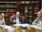 الخطيب يعقد جلسة مع ياسين منصور وسيد عبد الحفيظ لمناقشة ملف الكرة