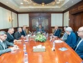 وزير الدولة للإنتاج الحربي يلتقي رئيس اتحاد الصناعات لتعزيز التصنيع المحلي