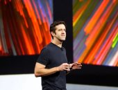 من هو جون تيرنوس الرئيس التنفيذى الجديد لشركة آبل؟