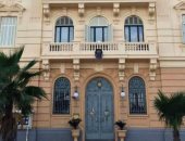 سر القصر الضخم بمنطقة بحرى بالإسكندرية.. يبهر المارة صباحا ويرعبهم ليلا