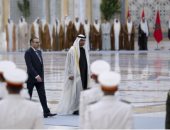 العاهل المغربى ورئيس الإمارات يبحثان العلاقات الثنائية والقضايا الإقليمية والدولية