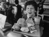 أهم 4 تريندات طعام غيرت شكل المجتمع.. من الوجبات السريعة إلى الجيلى