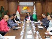 محافظ الجيزة: دعم منظومة النظافة بحى بولاق الدكرور بـ60 عاملًا إضافيًا