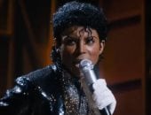 مخرج فيلم Michael يعلق على الجدل حول مايكل جاكسون قبل العرض