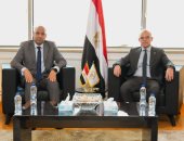 وزارتا الاستثمار والعمل: حصر وتصنيف الشركات الكبرى لوضع إطار منظم للتعامل معها