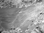 مركبة كيوريوسيتى تغير خططها على المريخ بعد اكتشاف فوهة مليئة بالرمال