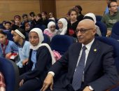 محافظ شمال سيناء يشارك الأطفال فرحتهم في الذكرى الـ44 لتحرير سيناء.. فيديو