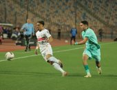 مطالبات لاعبي الزمالك بضربة جزاء أمام بيراميدز والتفاف حول الحكم.. فيديو