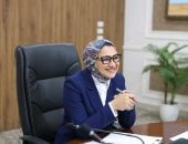 محافظ الوادي الجديد تبحث خطة التوسع في مشروعات إنتاج الطاقة الشمسية