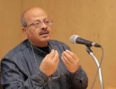 وفاة الشاعر والناقد أشرف البولاقي عن عمر ناهز 57 عامًا