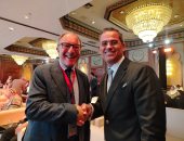 أستاذ أورام يكشف أحدث علاجات سرطان الرأس والرقبة 