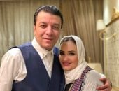 مصطفى كامل يحتفل بذكرى زواجه برسالة حب لزوجته