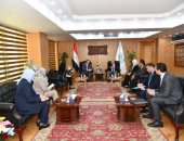 محافظة الفيوم ترفع شعار مجابهة عمل الأطفال والتمكين الاقتصادي لأسرهم.. لقاءات مع وفد منظمة العمل الدولية لوضع حلول للأزمة.. دراسة توفير مجالات متنوعة لأسرهم مثل الزراعات التعاقدية والحرف اليدوية