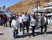 محافظ جنوب سيناء يشارك وزيرة البيئة جولة بحرية بمحمية رأس محمد