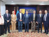 جامعة الإسكندرية تستضيف خبيرا أمريكيا فى جراحات قلب الأطفال بمستشفى سموحة