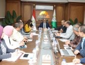 محافظ الجيزة لرئيس حى الهرم: رفع كفاءة النظافة والقضاء على بؤر القمامة