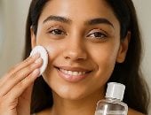 اعرفى الطريقة الصحيحة لاستخدام تونر البشرة.. سر بسيط يمنحك إشراقة متجددة