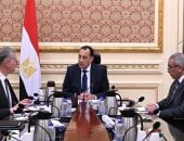 مدبولى يتابع الاستعدادات للصيف وخطط تأمين الوقود اللازم لقطاع الكهرباء