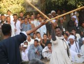عيد شعبى فى "ليلة المرماح" بجزيرة المنصورية فى أسوان.. فرحة أهالى القرية تتحول لكرنفال تراثى سنوى.. فتح المضايف لاستقبال الوافدين وتقديم المأكولات والمشروبات طوال اليوم.. مبارزات التحطيب والمزمار البلدى.. صور