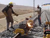 ملحمة مصرية.. تركيب قضبان وتشطيب محطات الخط الأول للقطار الكهربائى السريع