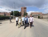 نائب محافظ الجيزة يتفقد أعمال التطوير والرصف بطريق البراجيل كومبرة