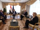 وزارة الاتصالات وإنتل تبحثان تعزيز التعاون في الذكاء الاصطناعي وبناء القدرات الرقمية