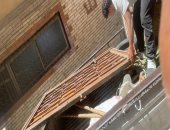 ​رئيس حى حدائق القبة: سأكون حائط صد للمخالفين.. وإزالة فورية لبناء بشارع الجزايرلى