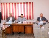 محافظ دمياط يلتقى مع المواطنين بالوحدة المحلية بكفر سعد لبحث مطالبهم