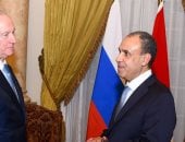 وزير الخارجية يستقبل مساعد رئيس روسيا الاتحادية