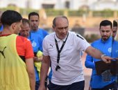 على ماهر يشرح نقاط قوة وضعف المصرى بالفيديو قبل مران سيراميكا.. صور