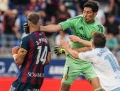 الاتحاد الإسباني يوقف حارس سرقسطة 13 مباراة بعد اعتدائه على لاعب هويسكا