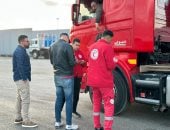 مصر تمد غزة بـ 104 ألف سلة غذائية ضمن قافلة «زاد العزة» الـ  185