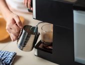 قهوتك مش حلوة؟.. 7 أسباب شائعة عند استخدام ماكينة القهوة